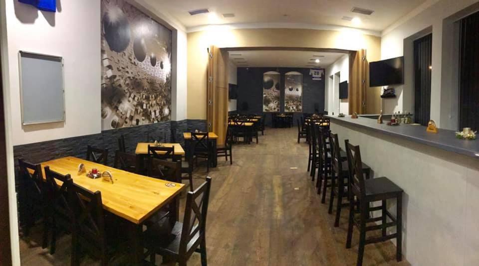 Sokolovna Trutnov Hostel Εξωτερικό φωτογραφία