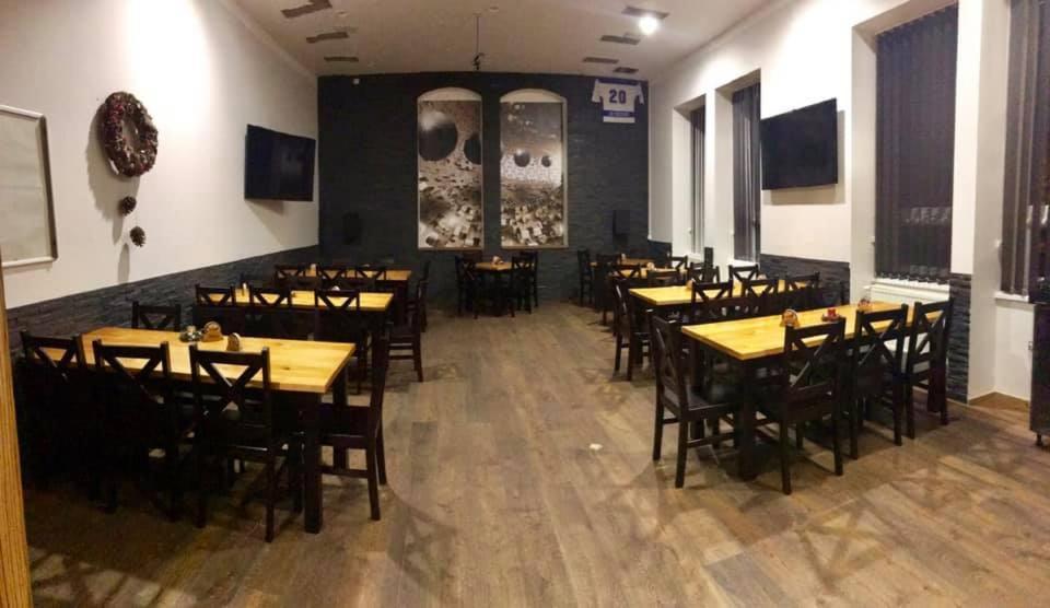 Sokolovna Trutnov Hostel Εξωτερικό φωτογραφία